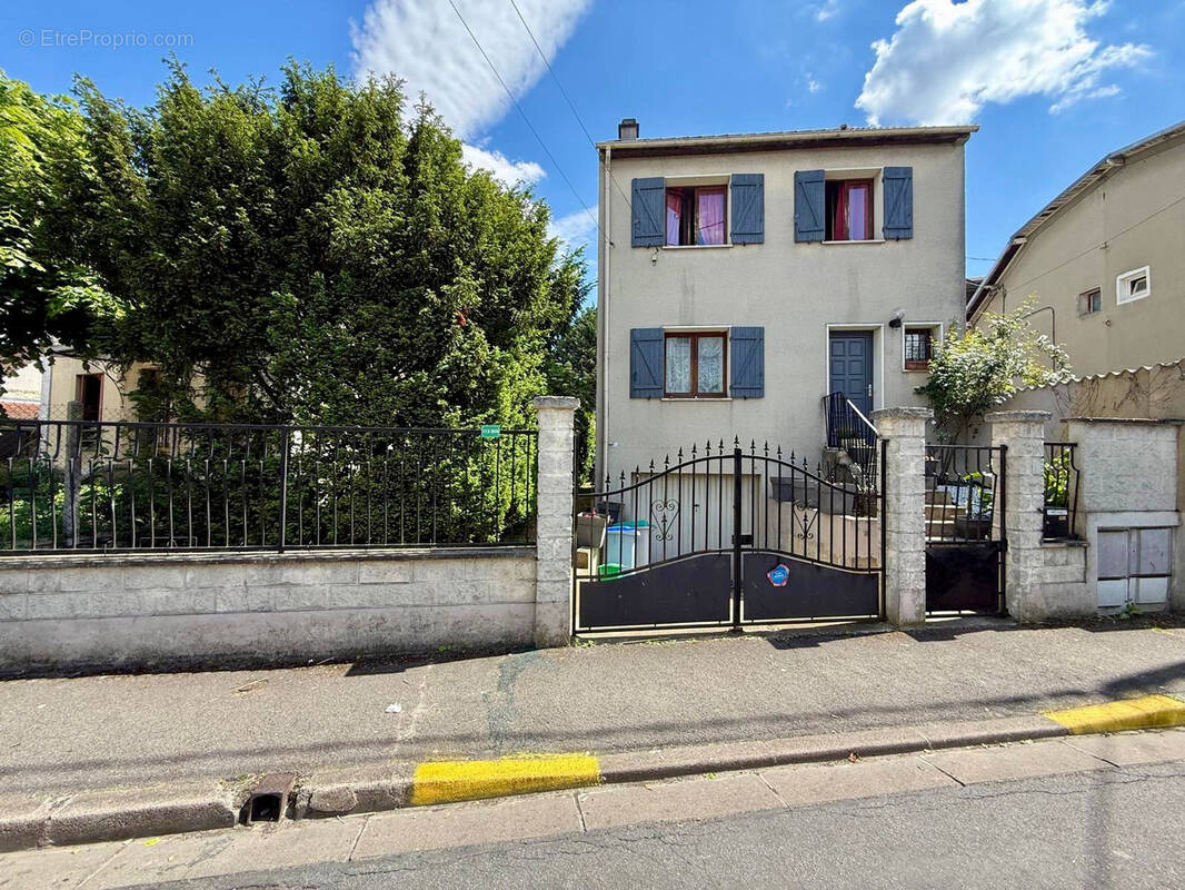 Maison à AULNAY-SOUS-BOIS