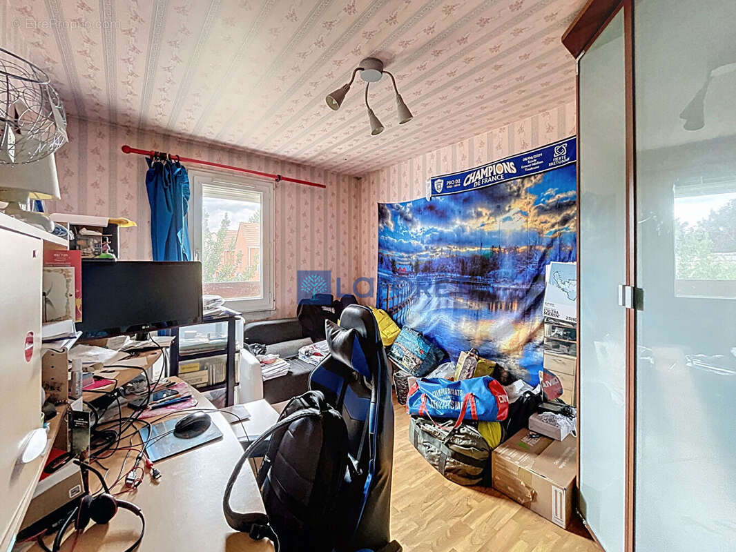 Maison à SAINT-PIERRE-DU-PERRAY