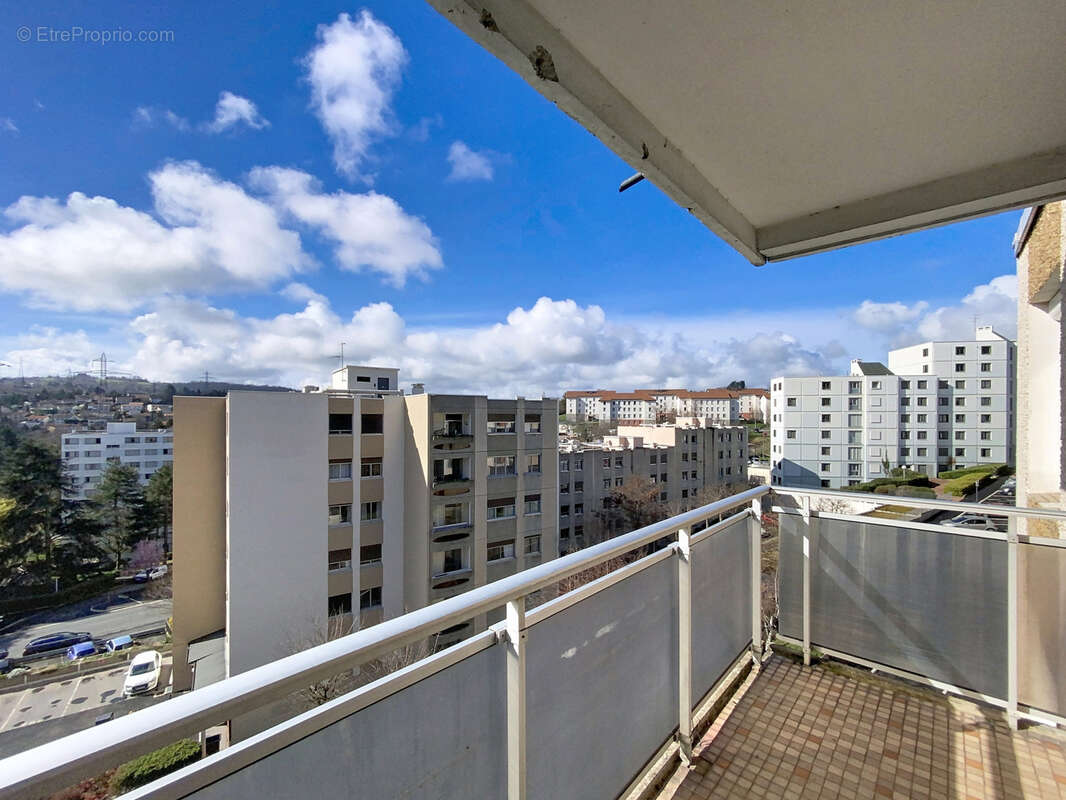 Appartement à SAINT-ETIENNE