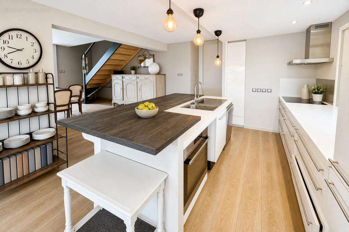 Maison de 8 pièces de 200 m² située à Châteney - photo 28