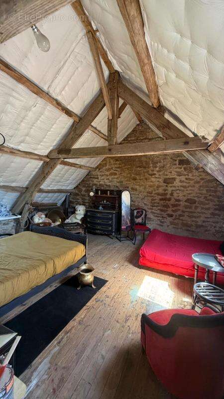 Maison vendue Meublée Proche toutes commodités avec possibilité de terrain à bâtir - photo 10