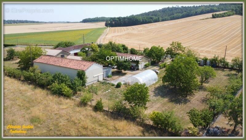 Maison à CHALAIS
