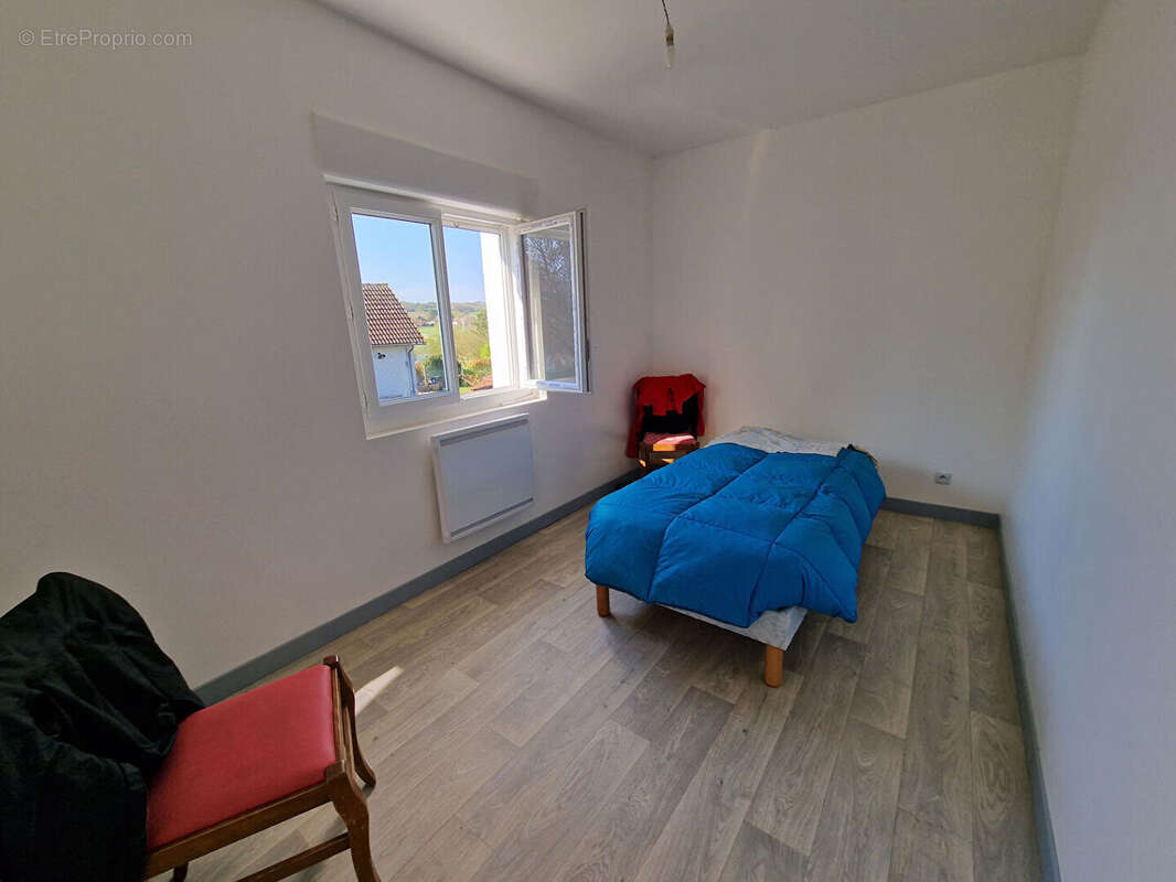 Maison à COUSSAY-LES-BOIS