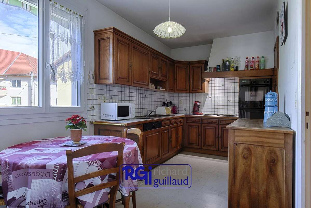 Maison à BOURGOIN-JALLIEU