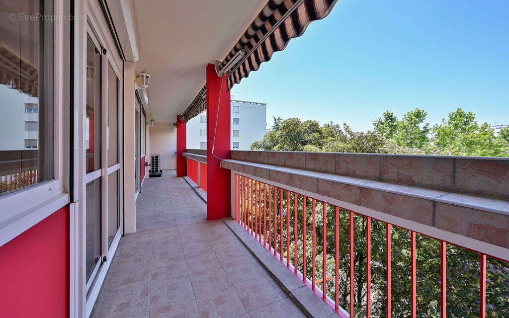 Appartement Pierre Benite 4 pièce(s) 86.76 m2 - photo 3