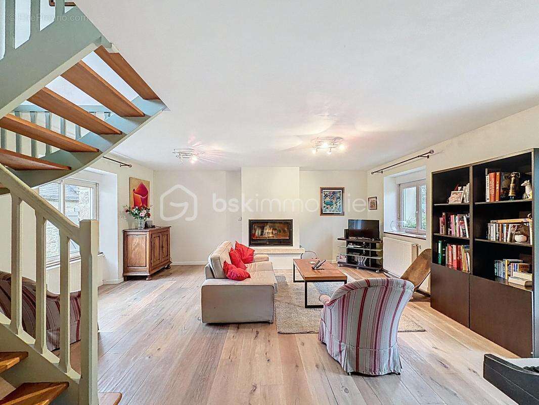 La maison idéale pour votre famille : 155 m², studio indépendant et grand jardin de 3 000 m² - photo 5