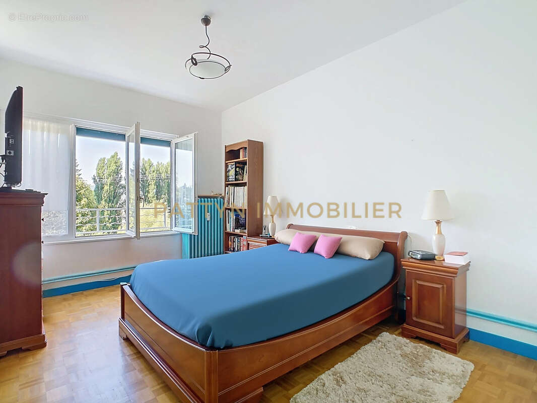 Appartement à NEUVILLE-SUR-SAONE