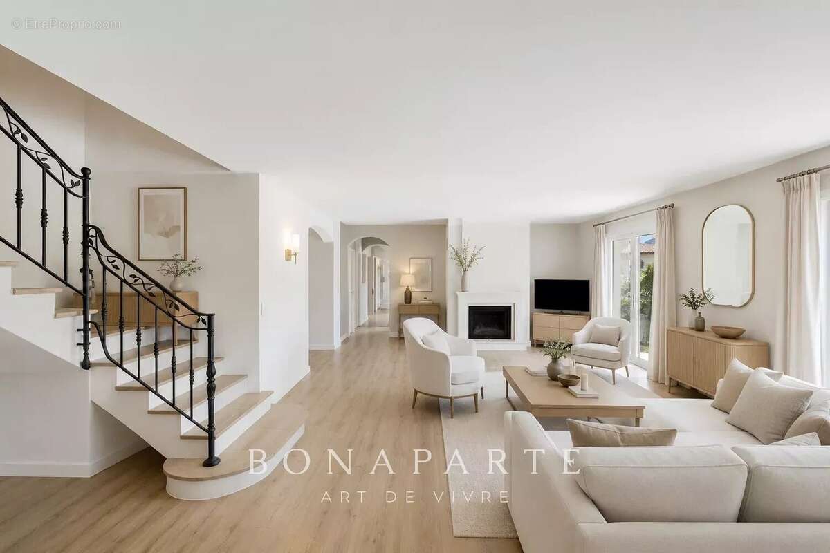 Maison à SAINT-RAPHAEL