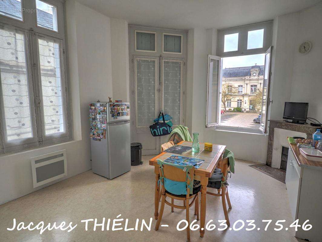 Appartement à LONGUE-JUMELLES