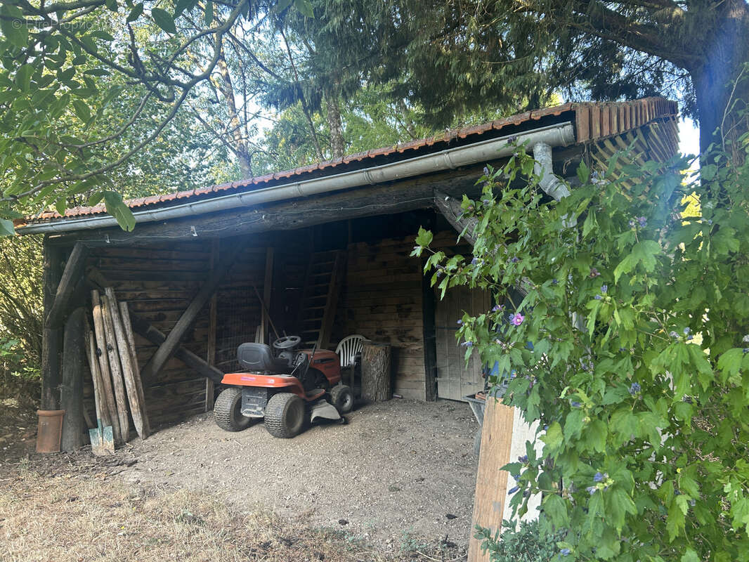 Propriété 4,32 ha : maison ancienne rénovée, remises, parc arboré, pré - photo 23