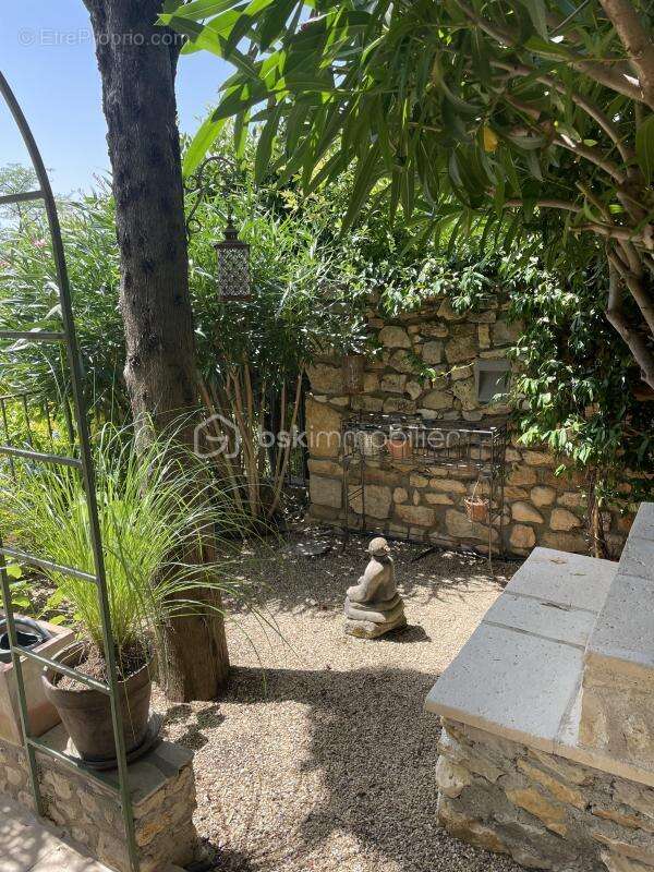 Maison de caractere avec jardin d'exception,piscine et vue imprenable-proche uzes - photo 27