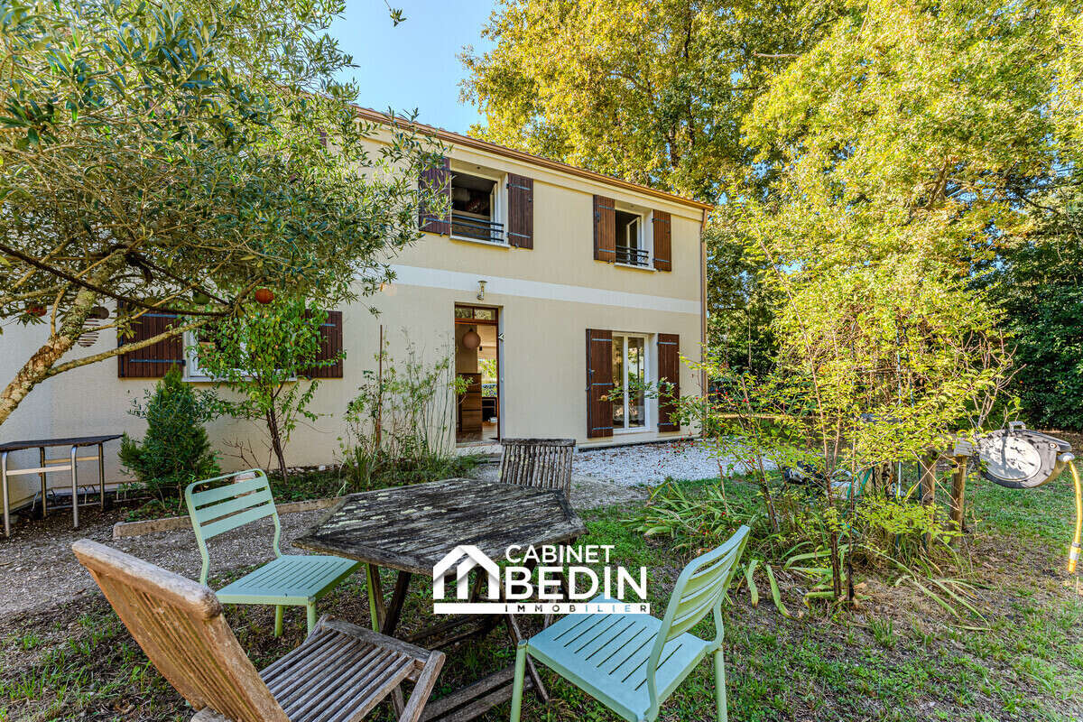 Maison à LEOGNAN