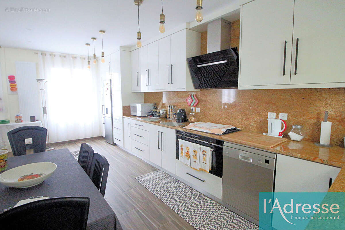 Maison à VIRY-CHATILLON