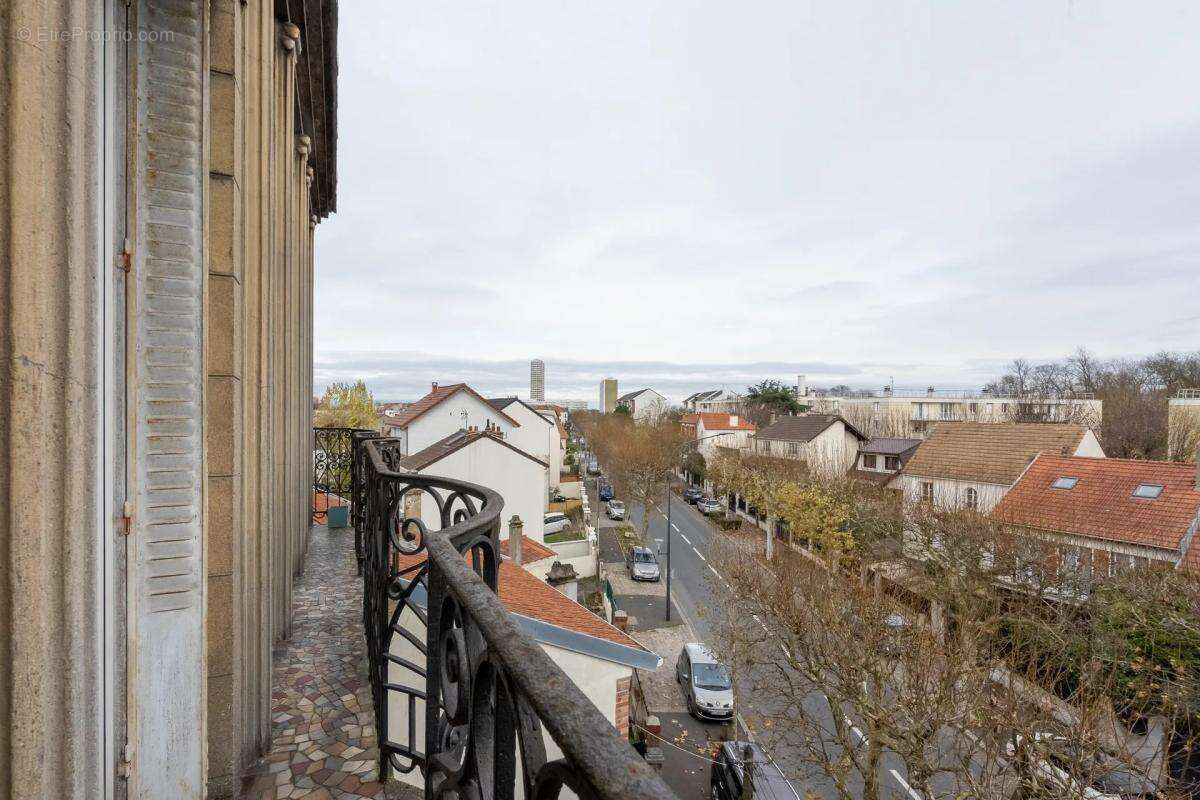 Appartement à FONTENAY-SOUS-BOIS