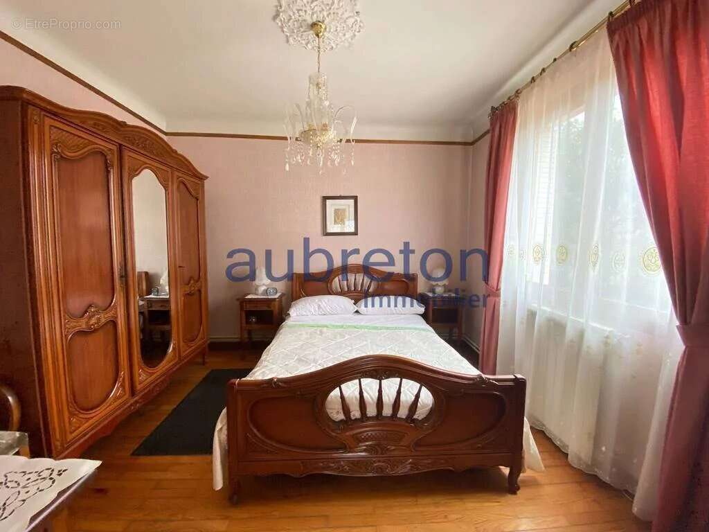 Maison à ECHIROLLES