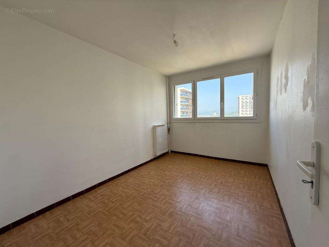 Appartement à MARSEILLE-10E