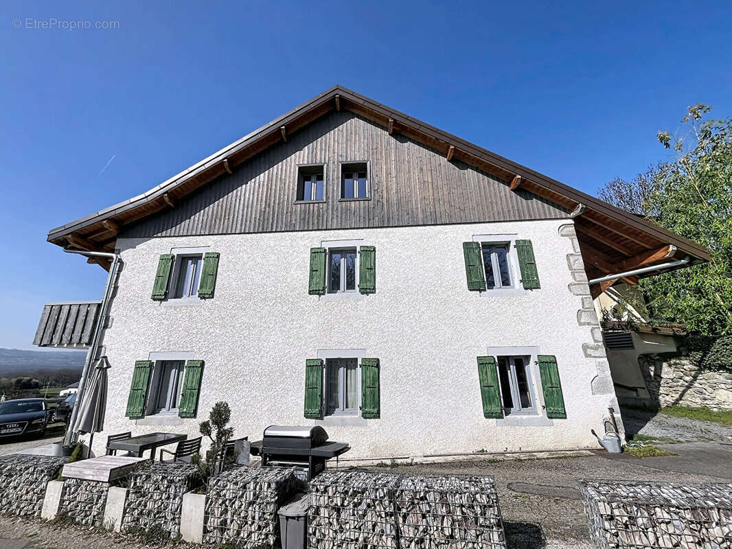 Maison à CONTAMINE-SUR-ARVE