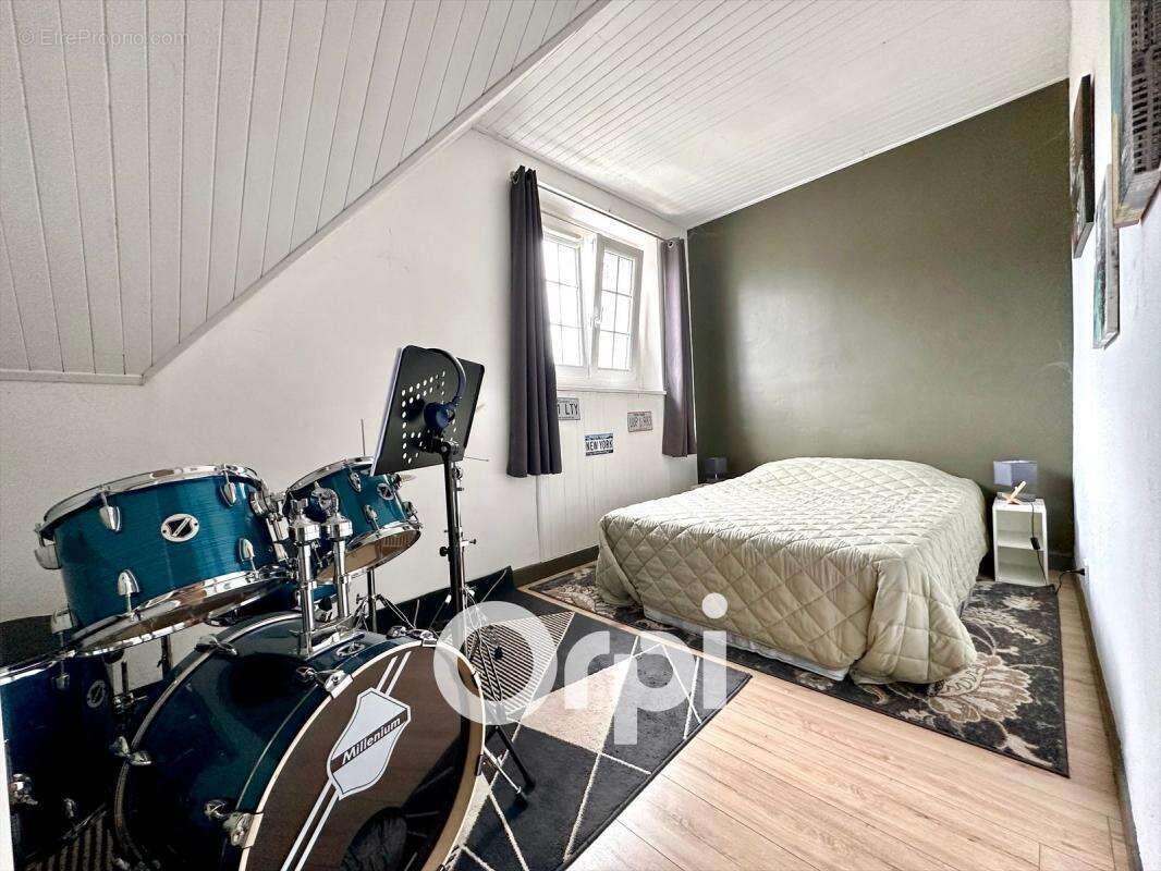 Maison à FROGES
