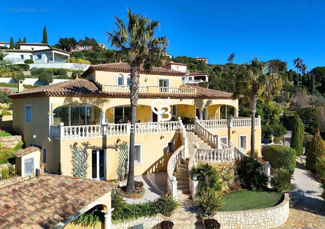 Maison à LES ISSAMBRES