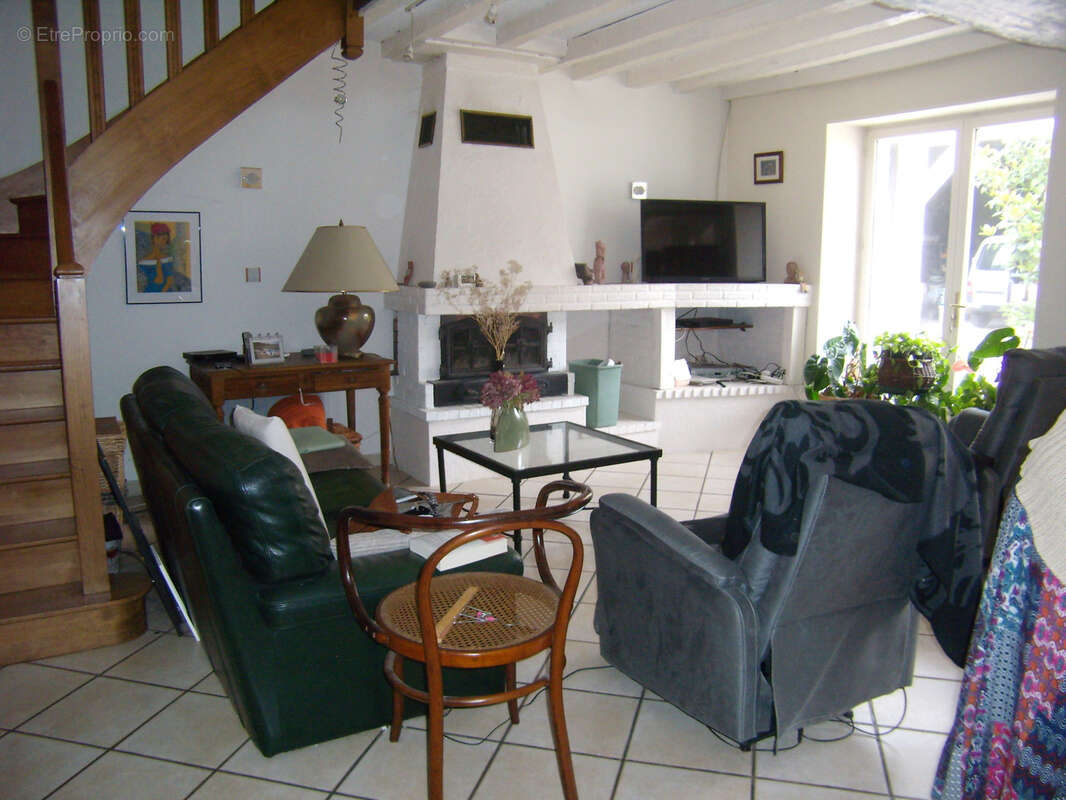 Maison à VARENNES-LE-GRAND