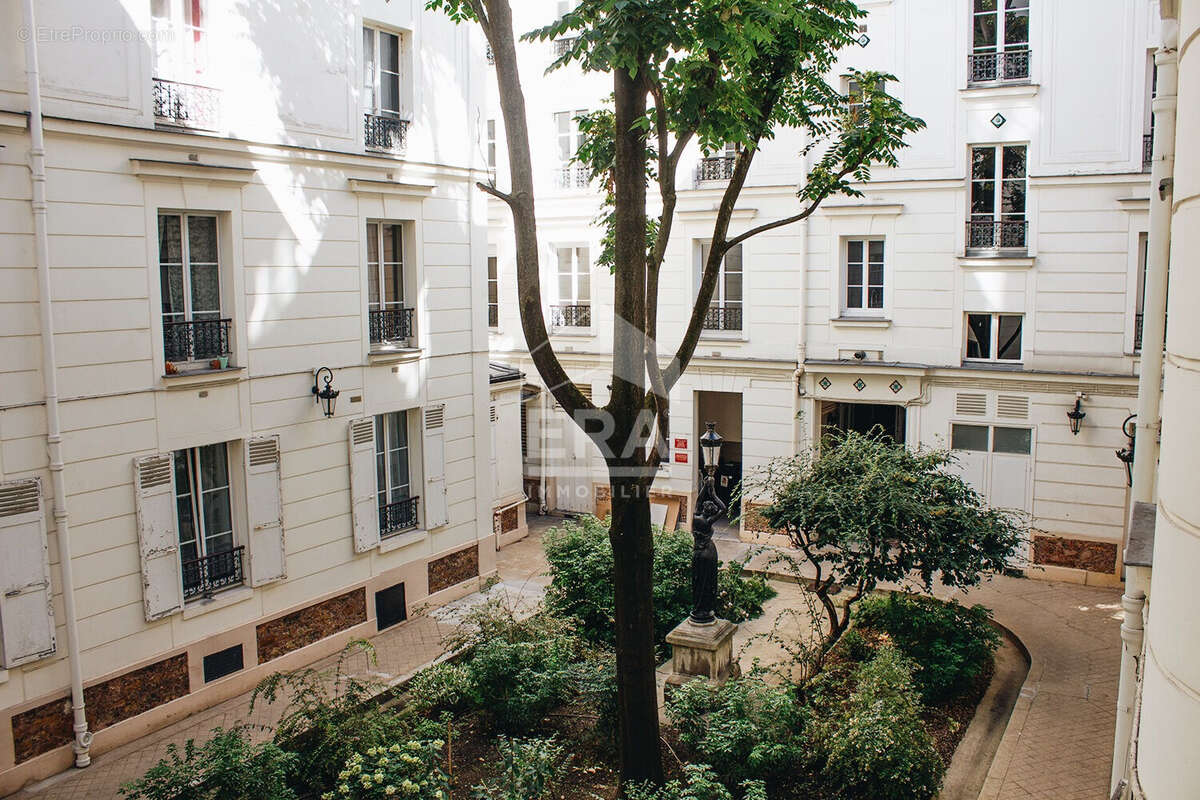 Appartement à LEVALLOIS-PERRET