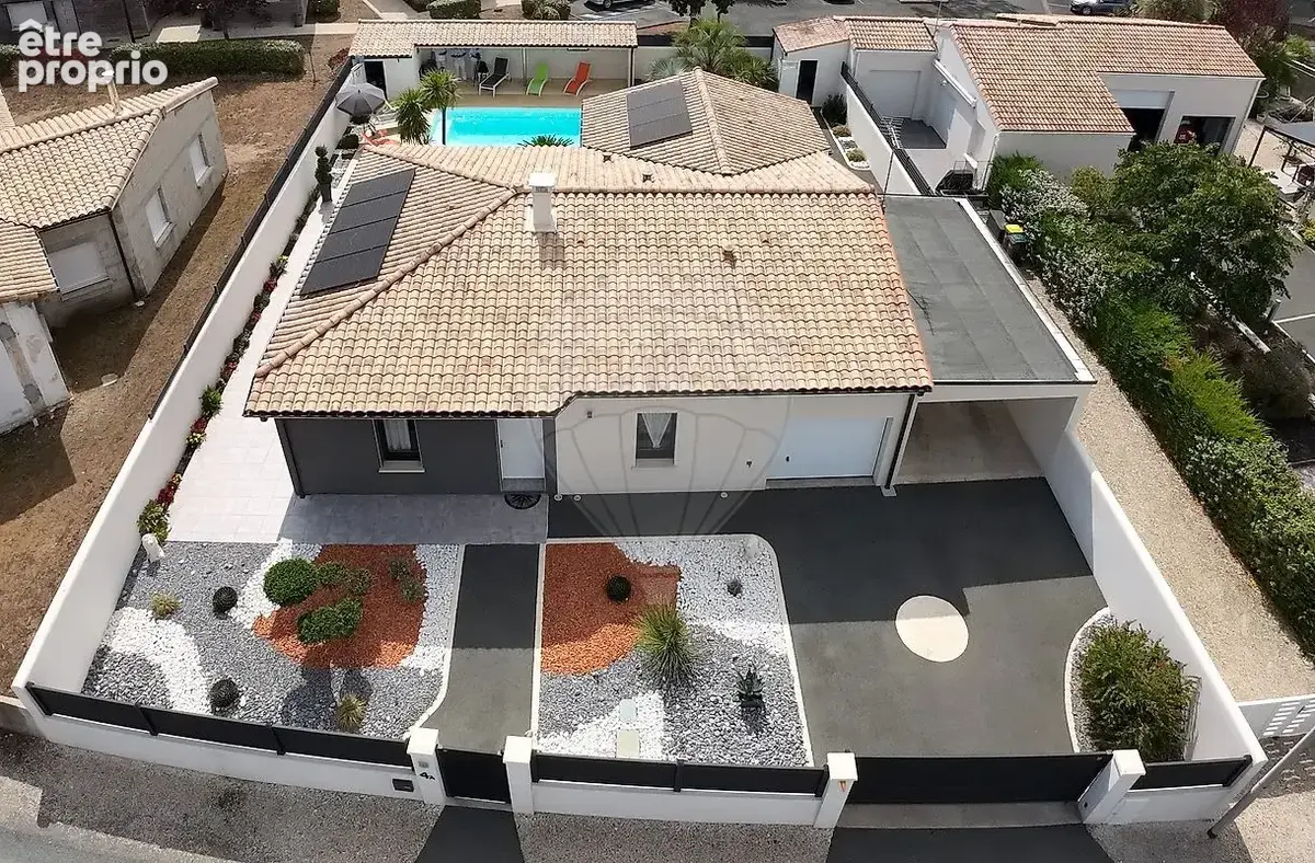 Maison à LES MATHES