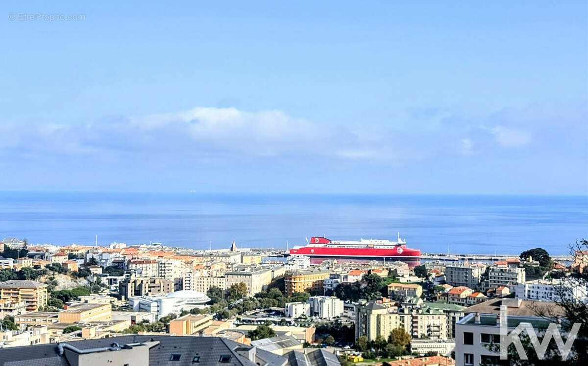 Maison à SAN-MARTINO-DI-LOTA