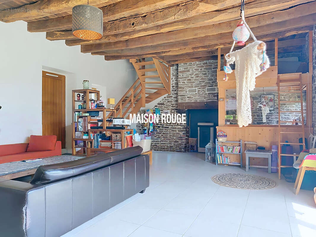 Charme, volumes et rentabilité aux portes de dinan  maison plus gîte - photo 4