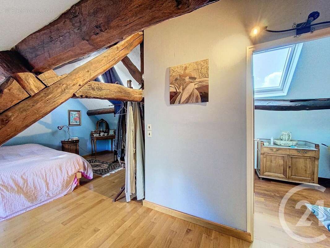 Maison 146 m² à La Ferte-Saint-Aubin  - photo 8