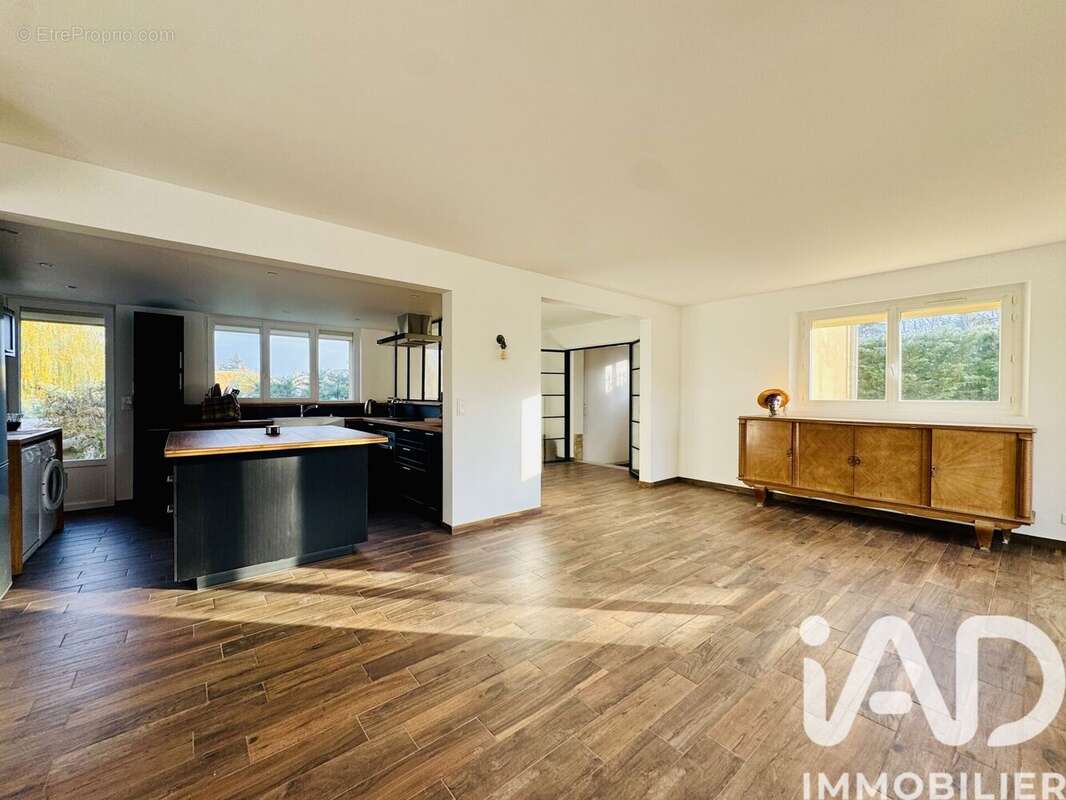 Photo 8 - Maison à BAZOCHES-SUR-GUYONNE