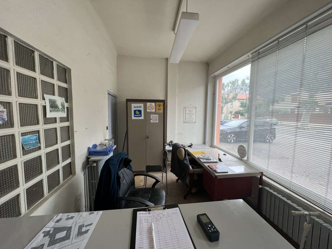 Commerce à SISTERON