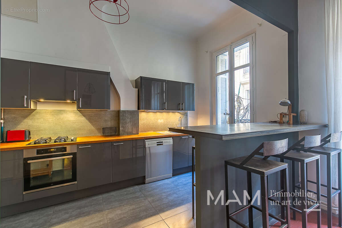 Appartement à MARSEILLE-6E