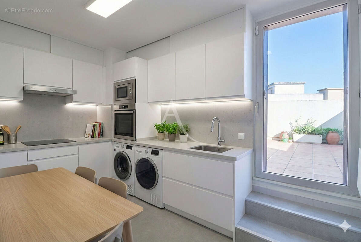 Appartement à MARSEILLE-8E