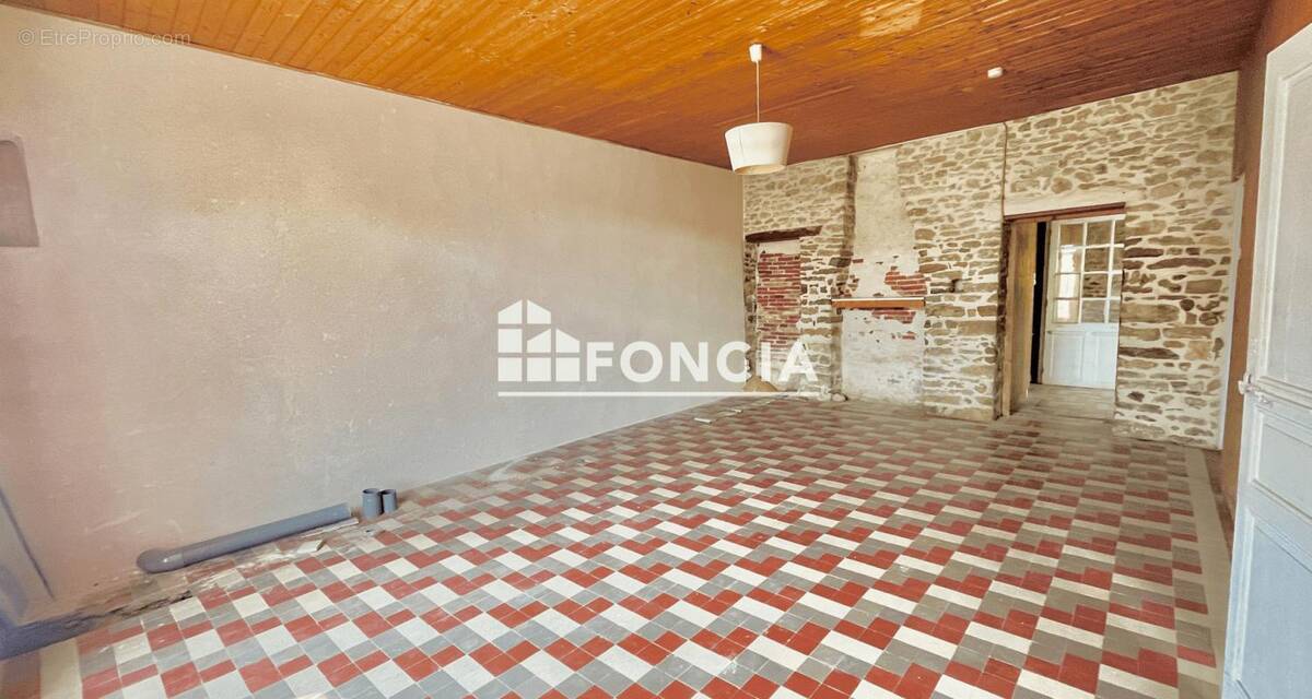 Maison à TALMONT-SAINT-HILAIRE