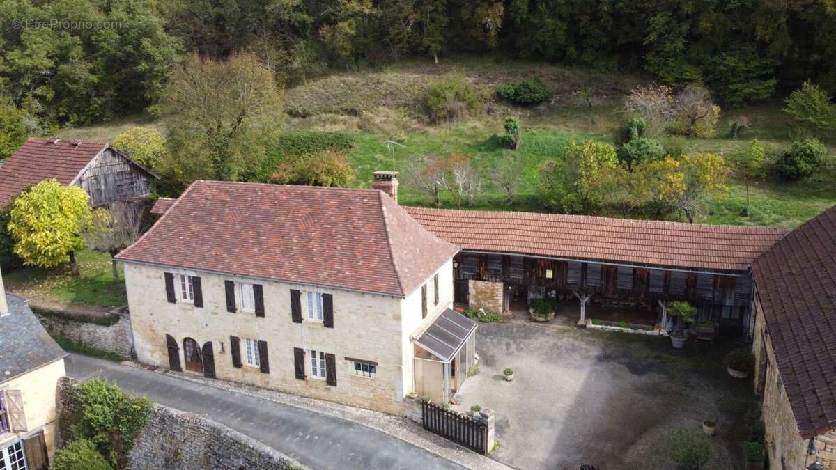 Corps de ferme Coly Saint Amand 6 pièce(s) 111 m2 - photo 3
