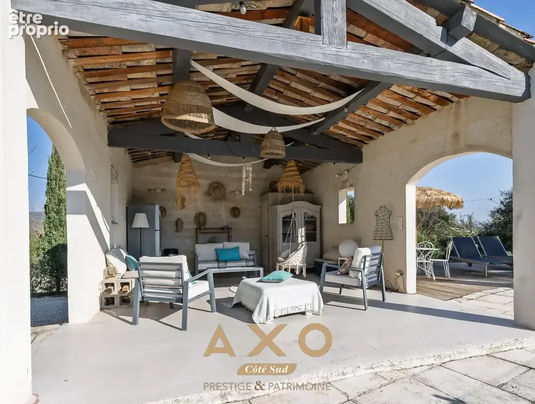 Eguilles - bastide xix eme- 250m² - parc 7 500m² - piscine - vue sainte victoire et village d'eguilles -  1 290 000 - photo 3