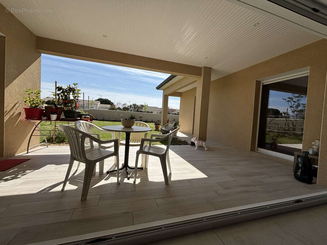 Maison à PORT-DES-BARQUES