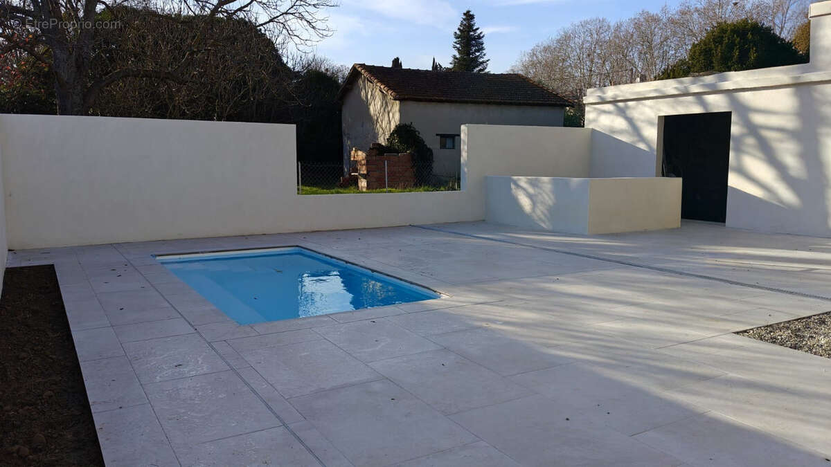 Maison à BELVEZE-DU-RAZES
