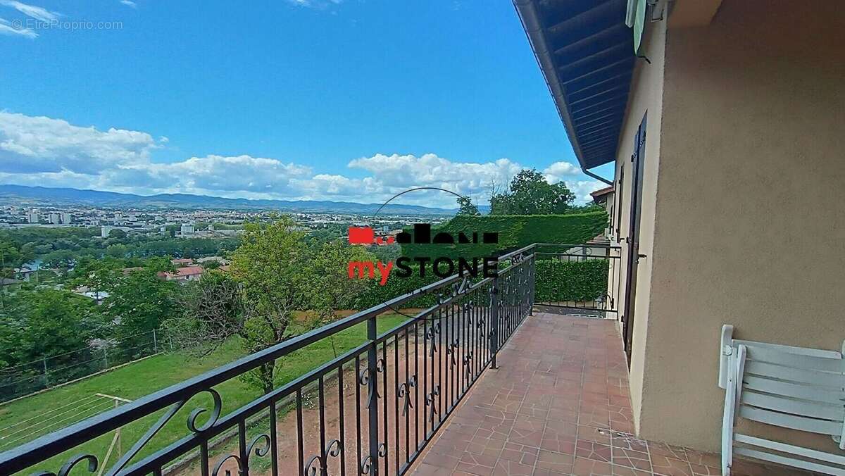 JASSANS RIOTTIER  -  Maison familiale  de 120m² sur 1150m² de terrain - photo 2