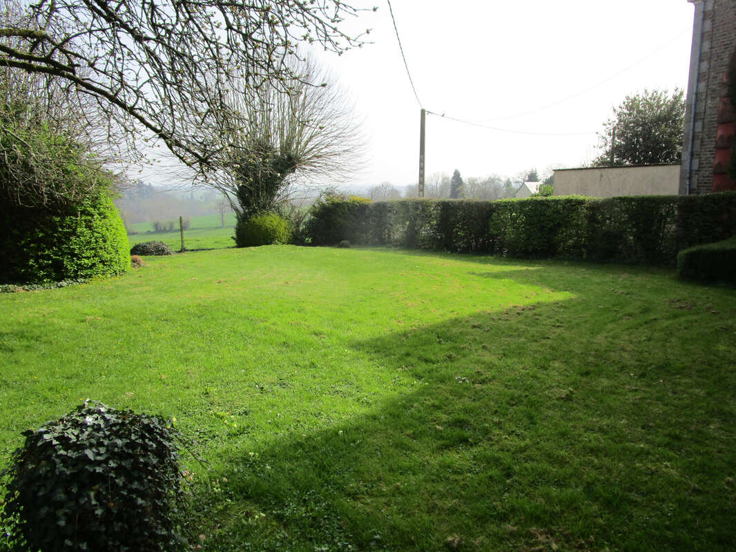 Maison à LANDELLES-ET-COUPIGNY