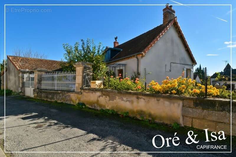 Maison à CULAN