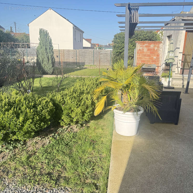 Maison à MONTIGNY-LES-CORMEILLES