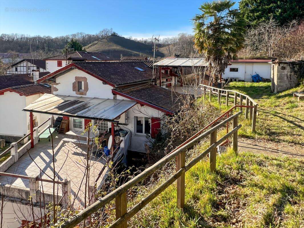 Appartement à AINHOA