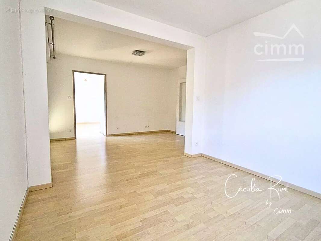 Appartement T4 lumineux de 82 m² avec balcon - photo 4