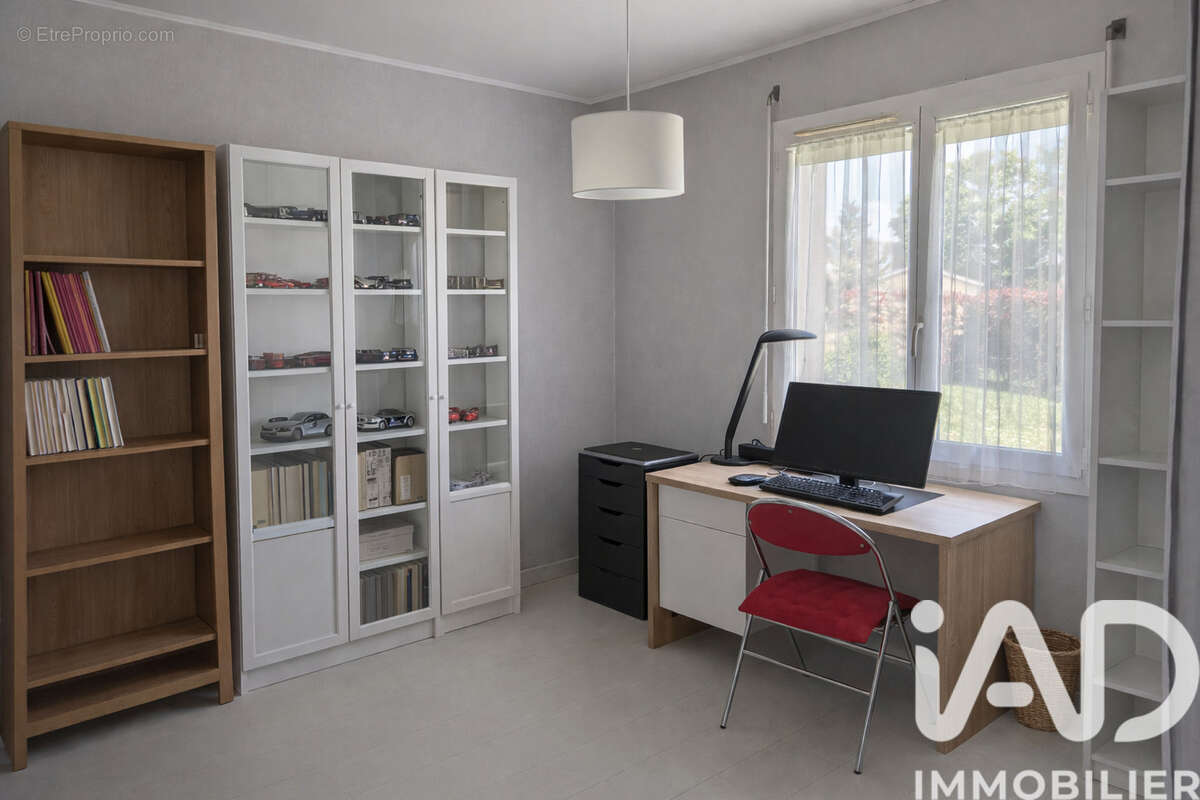 Maison 80 m² à Camps-Sur-L'isle  - photo 7