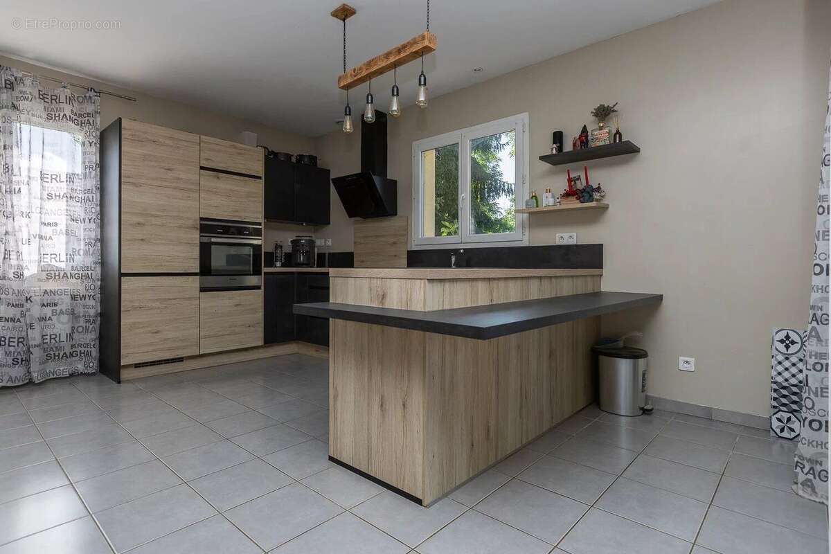 Vente Maison Parmilieu(38390) 243 000ï¿œ - photo 3