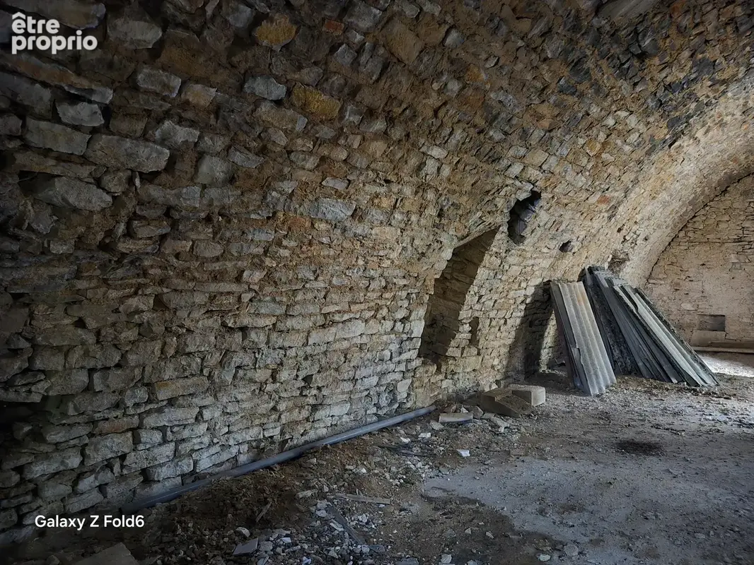 A vendre La Cavalerie - Belle grange à réhabiliter - photo 11