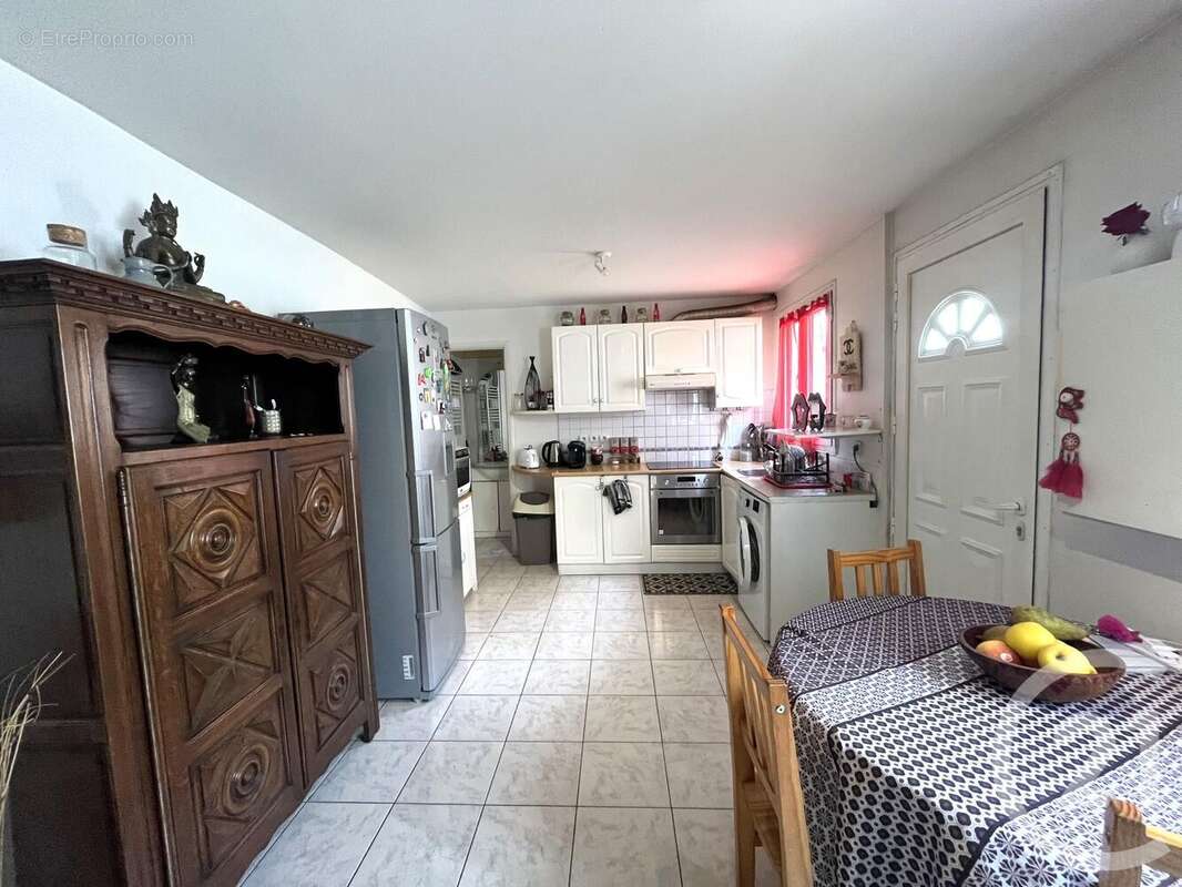 Appartement à SAINT-MAUR-DES-FOSSES