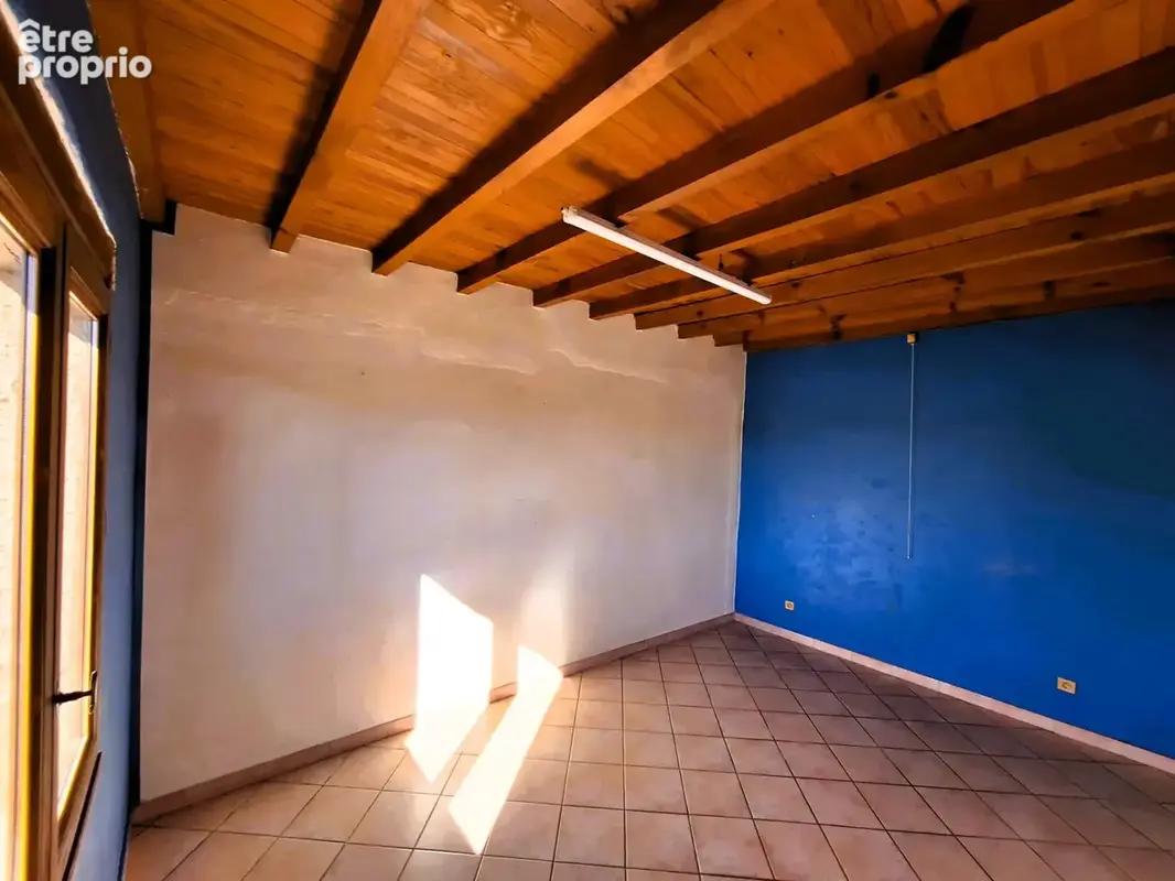  À VENDRE – Maison ancienne de 76 m² avec 2 chambres, sous-sol et cour à Vergoignan - photo 9