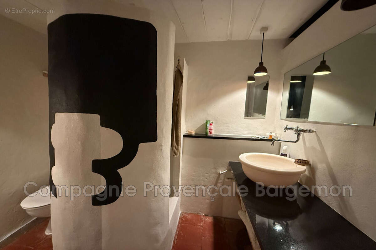 Appartement à BARGEMON